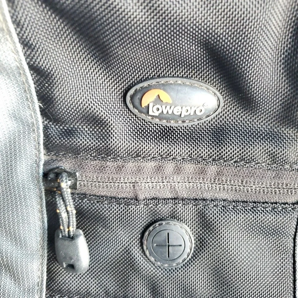 Lowepro CompuDaypack Camera Backpack Laptop Bag Storage Case‎ Adjustable